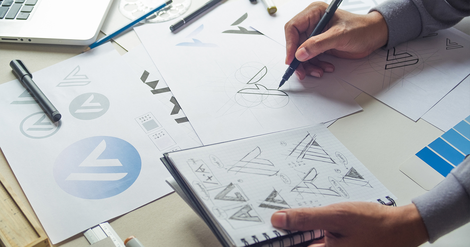 Marka Kimliği Logodan İbaret Değil: Hikayenizi Tutarlılıkla Anlatın